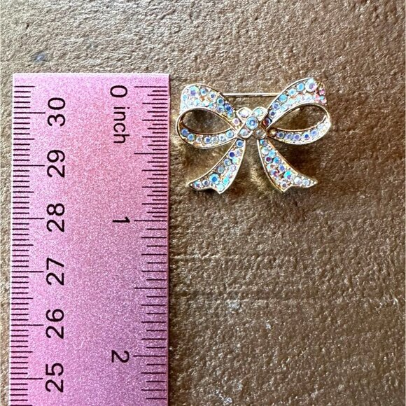 Gold-Tone Bow Brooch With Sparkling Iridescent Rhinestones Aurora Borealis - Picture 4 of 8